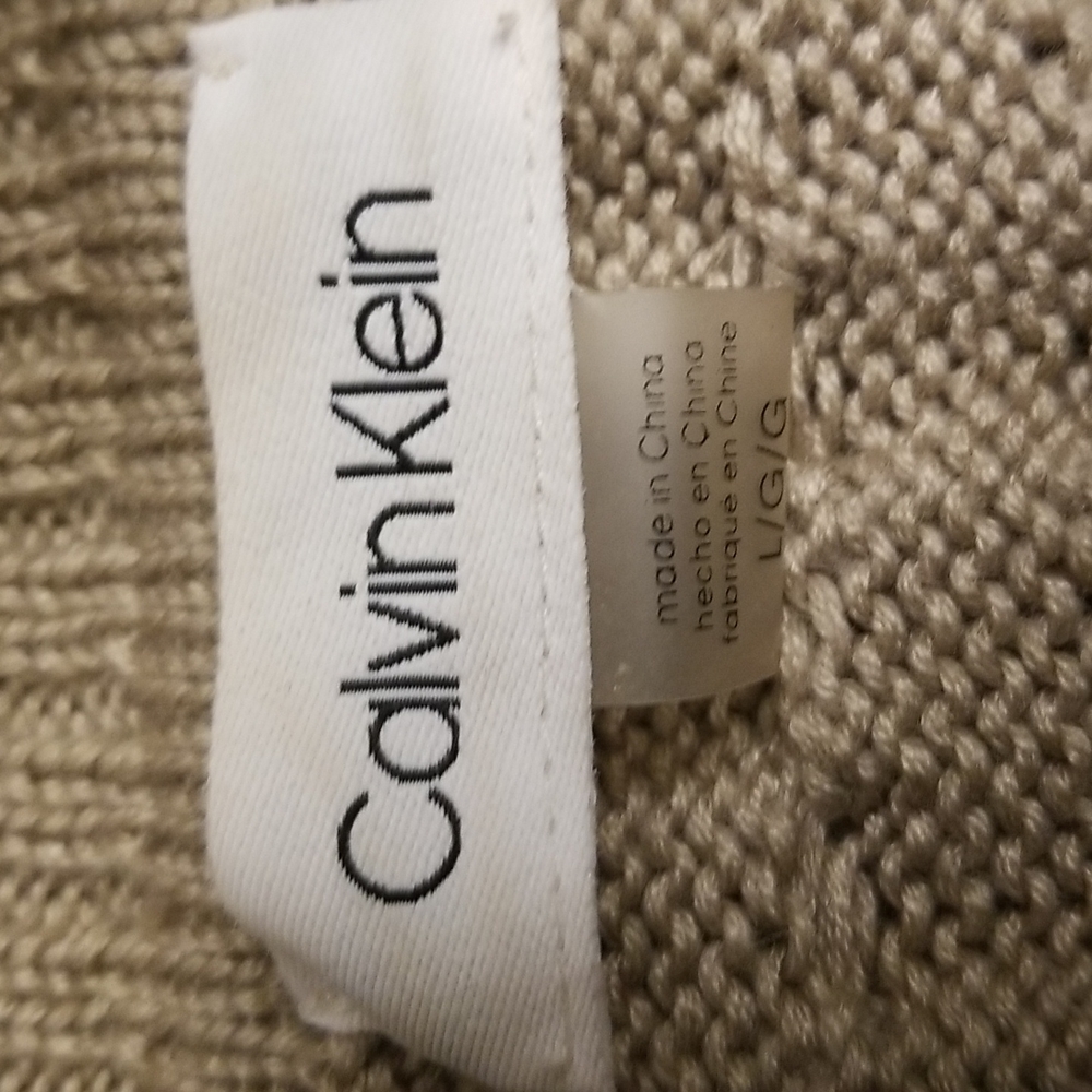 Gorgeous women's Calvin Klein sweater dress - Picture 7 of 10